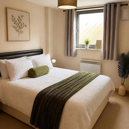 2bed Centre By Station * Leeds (West Yorkshire)