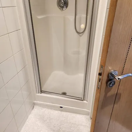 2bed Centre By Station Apartment Leeds (West Yorkshire)